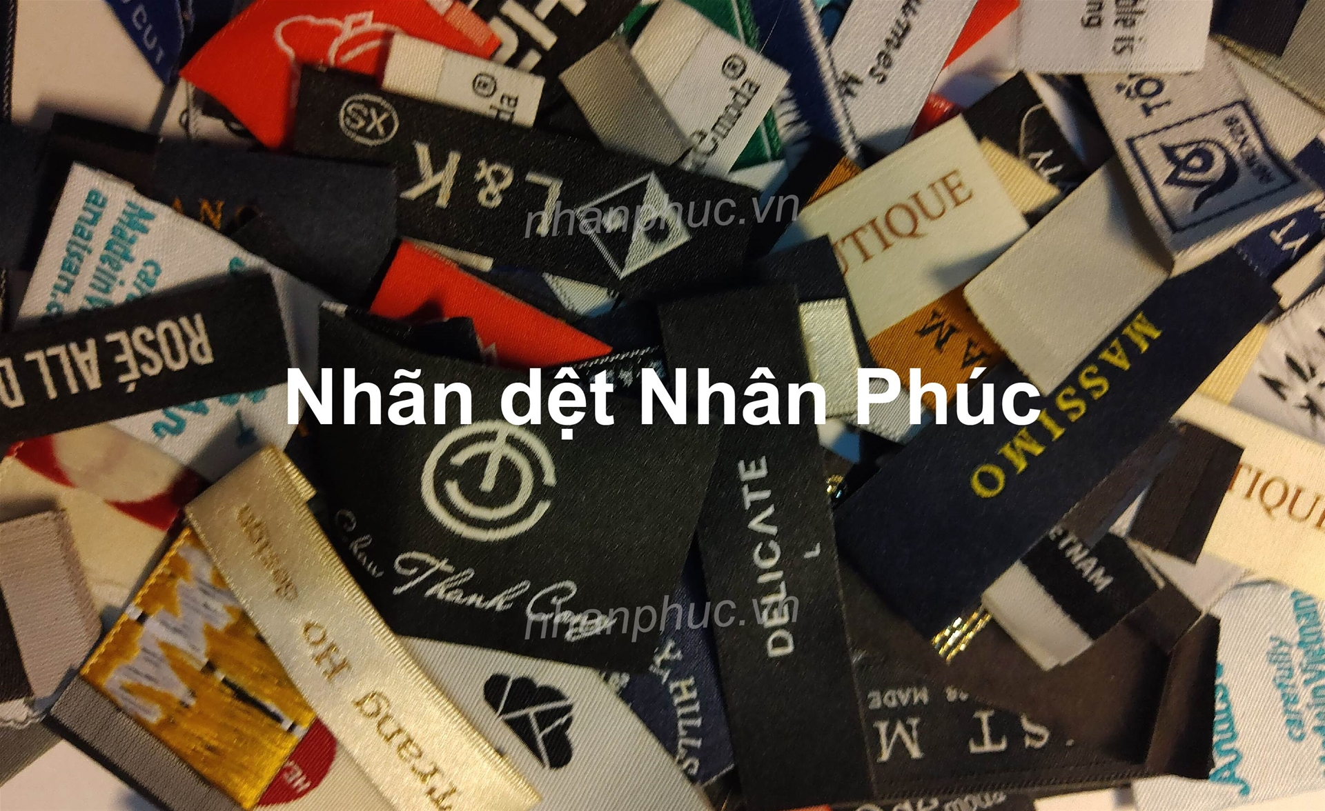 Tem nhãn mác dệt thêu vải quần đùi, đồ lót, tất vớ, giày dép